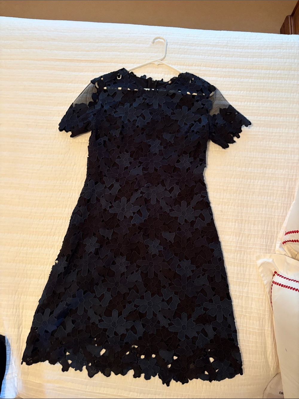 Elie Tahari Navy Floral Lace Short-Sleeve Dress